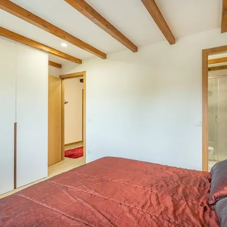 Casa Oliveira Geres - By Proguest