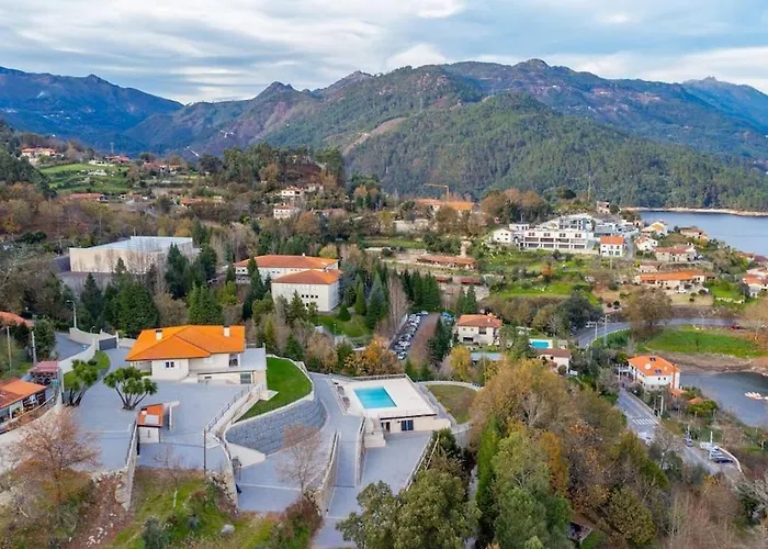 Casa Oliveira Geres *